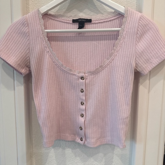 Forever 21 Pink Ribbed Button Front Short Sleeve Top Women’s Small - Picture 2 of 4